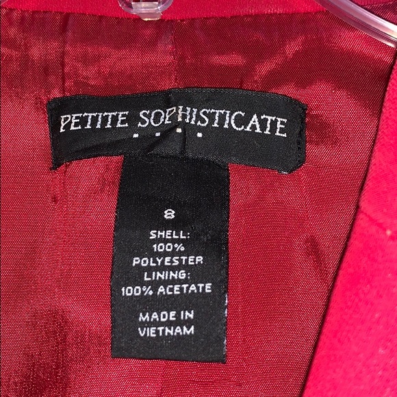 Suit skirt that consists of a petite sophisticates jacket and skirt! - Picture 3 of 10